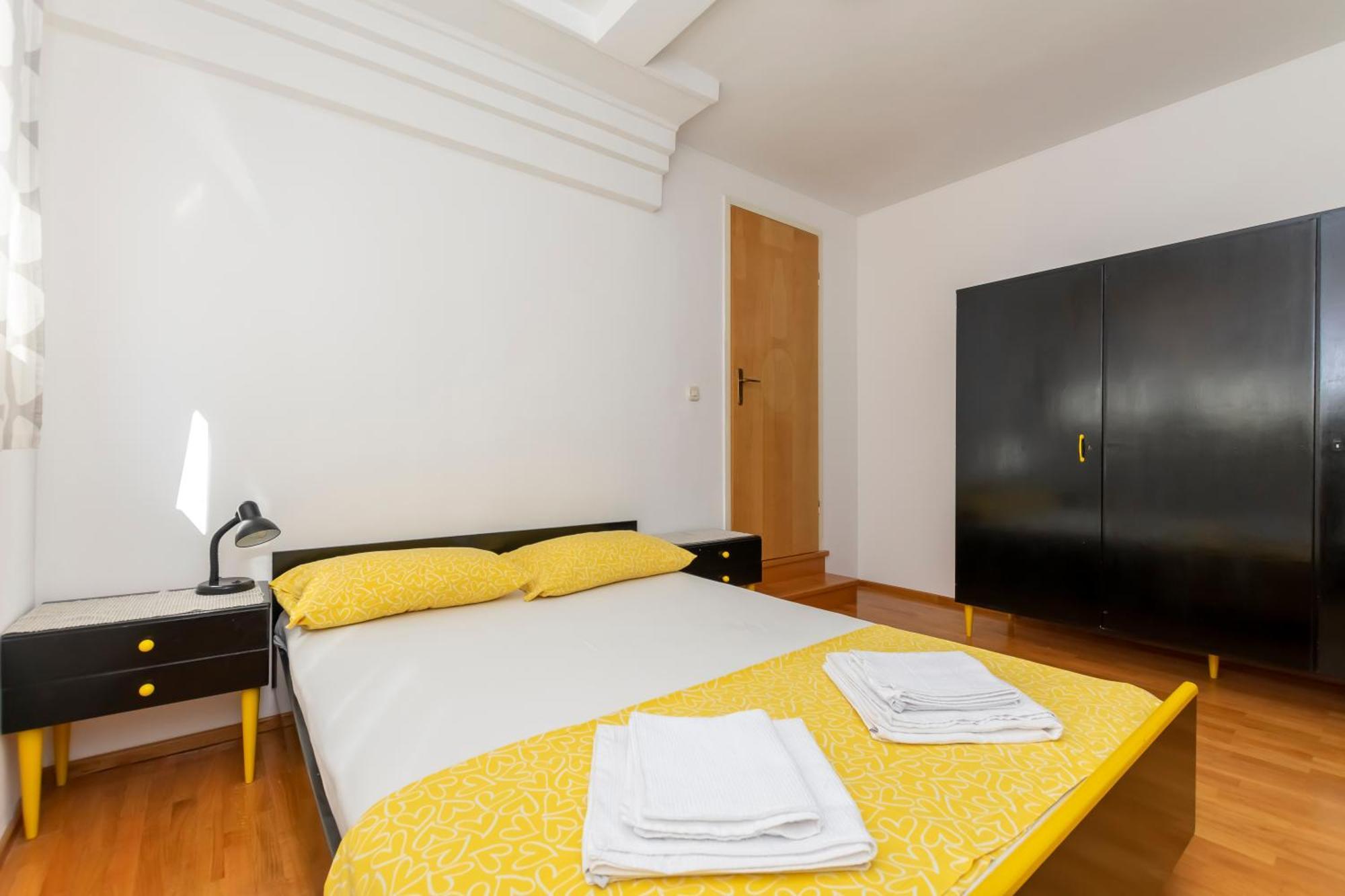 Apartment Pepalo,Omis Free Parking Екстер'єр фото
