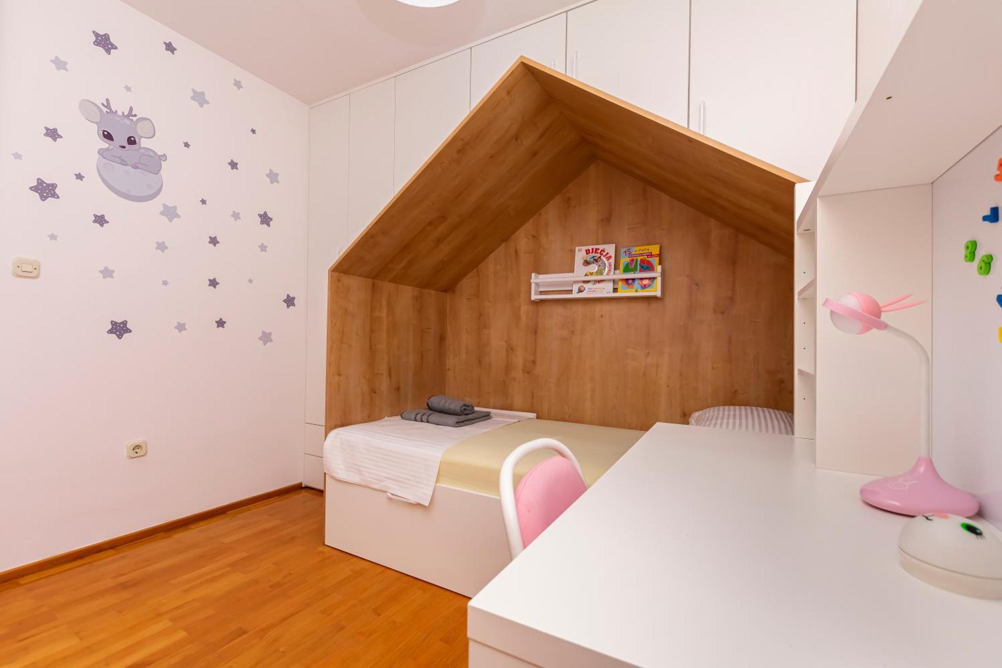 Apartment Pepalo,Omis Free Parking Екстер'єр фото